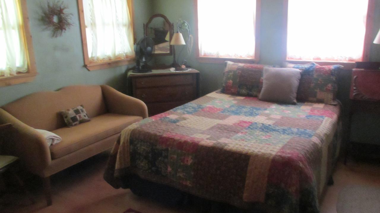 Buffalo Creek Bed And Breakfast 罗宾斯维尔 外观 照片